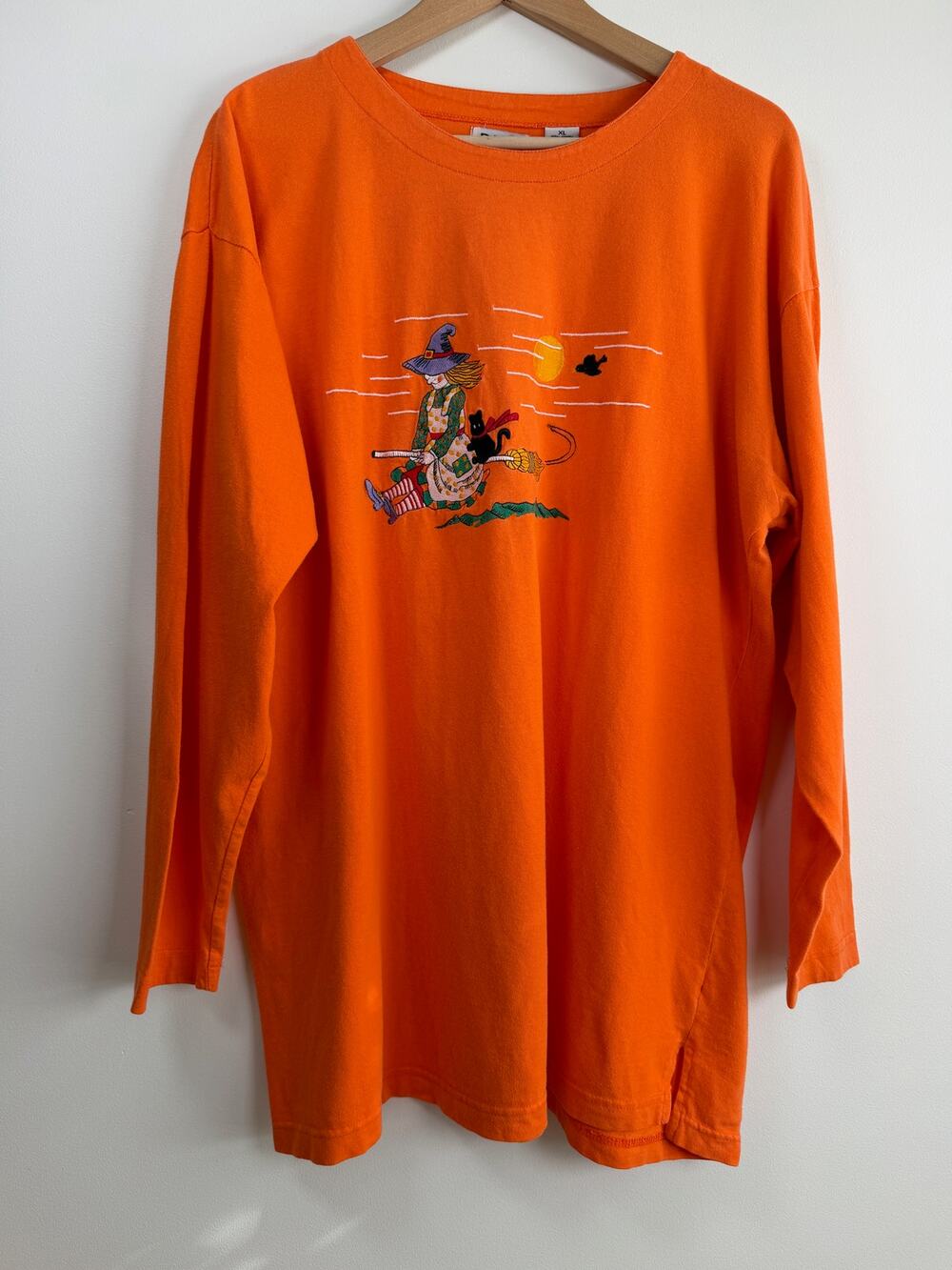 Basic Editions Halloween Witch Broom Cat Embroidered Orange Long Sleeve Tee XL